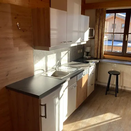 Apartment Aparts33 *